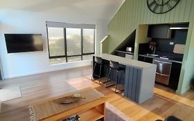 Valley Views Retreat